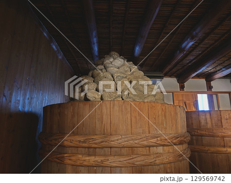 MISO barrel in MISO warehouse / 日本の蔵造り～味噌蔵の内部と味噌樽 129569742