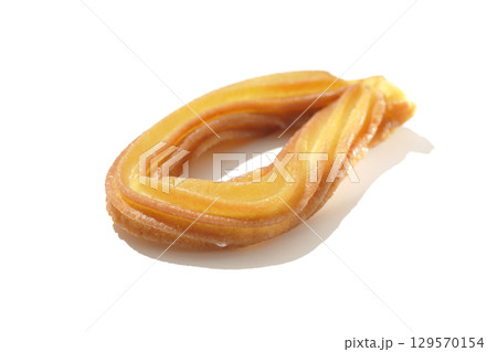チュロスを白背景で撮影 129570154
