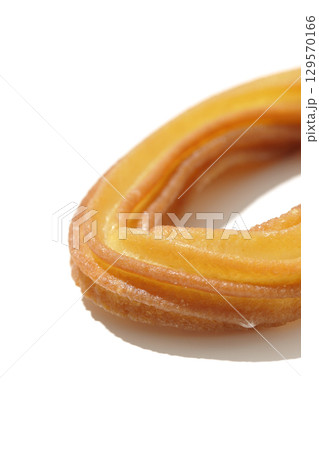 チュロスを白背景で撮影 129570166