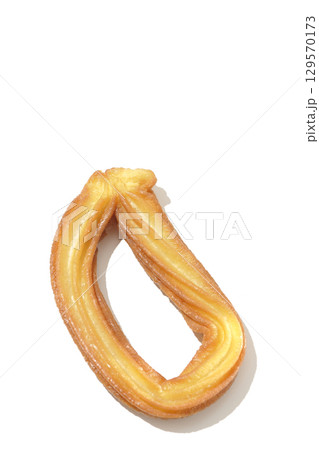 チュロスを白背景で撮影 129570173