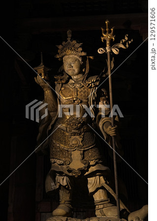 東大寺 大仏殿 多聞天 東大寺 大仏殿 多聞天 129571606