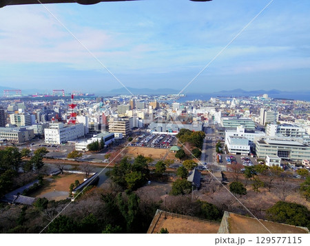 丸亀城より望む街並み(香川県丸亀市) 丸亀城より望む街並み(香川県丸亀市) 129577115