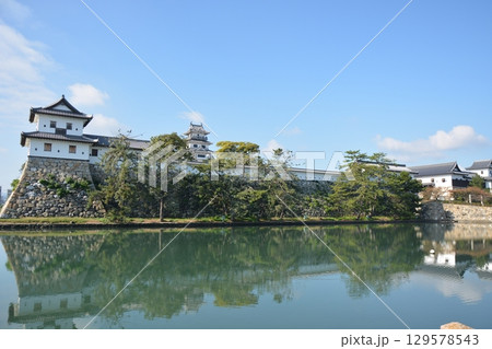 今治城の風景 129578543