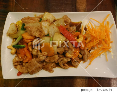 香ばしき鶏と木の実炒め ― Phetyai ThaiのSPECIALメニュー(ケアンズ・豪) 香ばしき鶏と木の実炒め ― Phetyai ThaiのSPECIALメニュー(ケアンズ・豪) 129580141