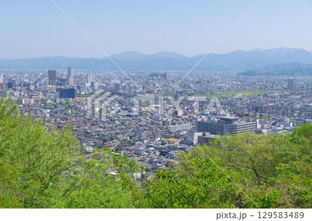福井市中心部 八幡山展望台からの眺め 福井市中心部 八幡山展望台からの眺め 129583489