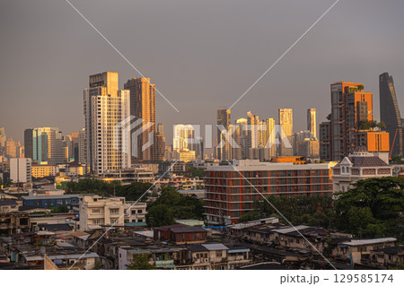 タイ　バンコクの風景 朝焼け　夕焼け 129585174