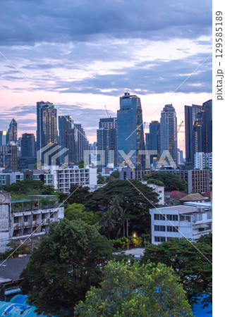 タイ　バンコクの風景 朝焼け　夕焼け 129585189