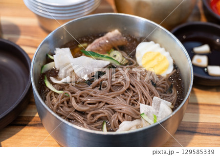 冷麺 ひやむぎ 冷やし素麺 129585339