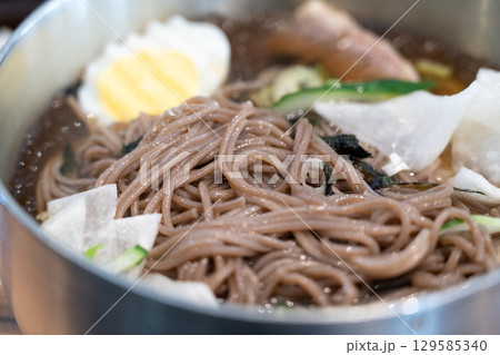冷麺 ひやむぎ 冷やし素麺 129585340