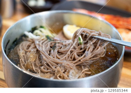 冷麺 ひやむぎ 冷やし素麺 129585344