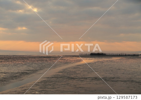荒尾市　海岸　夕暮れ、 129587173