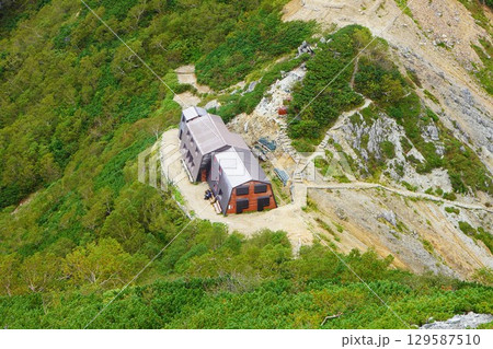 蓮華岳西稜からの針ノ木小屋 129587510