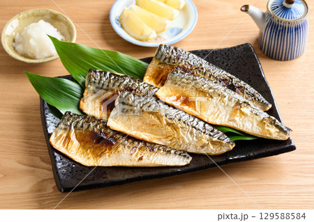 鯖の塩焼き 129588584