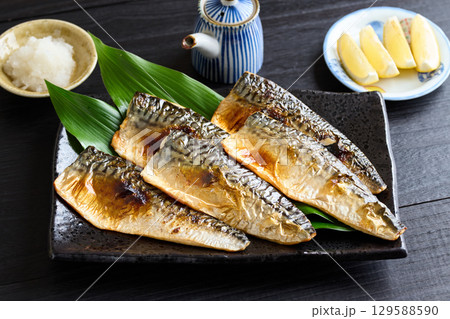 鯖の塩焼き 129588590