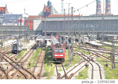 ミュンヘン中央駅の絶景電車群 ミュンヘン中央駅の絶景電車群 129592166