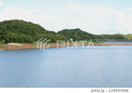 水不足で水位が下がった南川ダム2025 129593096