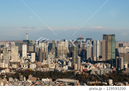 Tokyo, Japan - December 14, 2024: Aerial view of landscape sunset and cityscape tokyo, Japan. 129593200