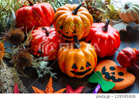 ハロウィンのかぼちゃイメージ 129595826