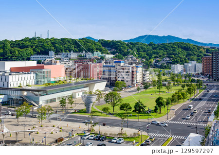 夏のいこいの道とホルトホール 129597297