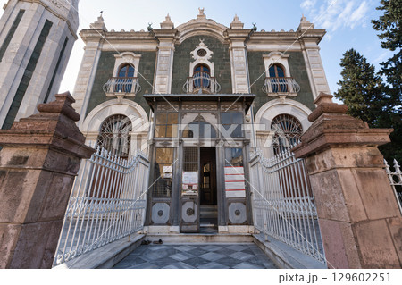 Salepcioglu Mosque facade, a historic landmark in Izmir, Turkey, featuring intricate Ottoman architecture Salepcioglu Mosque facade, a historic landmark in Izmir, Turkey, featuring intricate Ottoman architecture 129602251