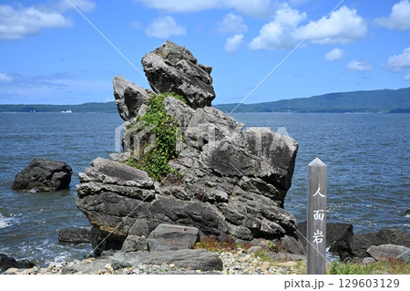 佐渡島 人面岩(立岩) 佐渡島 人面岩(立岩) 129603129