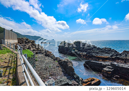 北海道～本州最短の地　(北海道　7月) 129605014