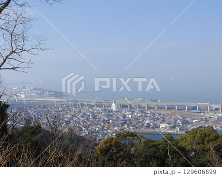 聖通寺山より望む街並み(香川県宇多津町) 129606899