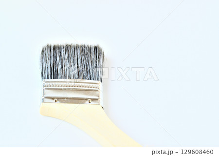 日曜大工・DIYに使用する刷毛 129608460