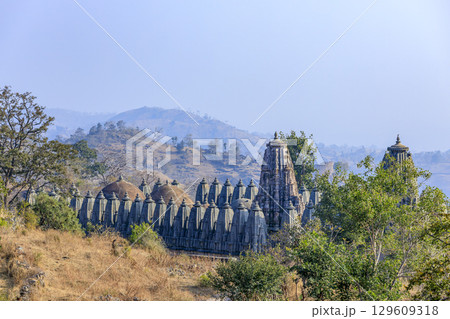 クンバルガル城のバワン・デブリー・ジャイン・テンプル 129609318