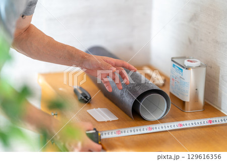 リフォーム　DIY　印刷化粧フィルム施工　ダイノックシート 129616356