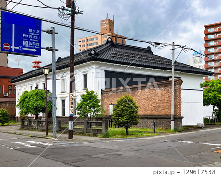 弘前市立百石町展示館 斜め側面 青森県弘前市 曇り 弘前市立百石町展示館 斜め側面 青森県弘前市 曇り 129617538