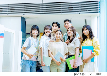 大学生　大学 129618030