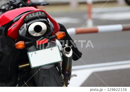 バイクのマフラー　イメージ 129622138