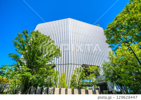 日本の東京都市景観 終戦の日。あの悲劇を忘れてはならない…昭和館などを望む=8月15日 日本の東京都市景観 終戦の日。あの悲劇を忘れてはならない…昭和館などを望む=8月15日 129628447