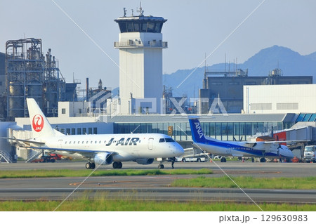 【愛媛県】晴天の松山空港 129630983