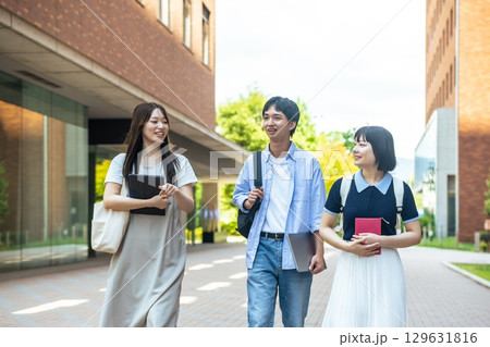 大学生イメージポートレート 129631816