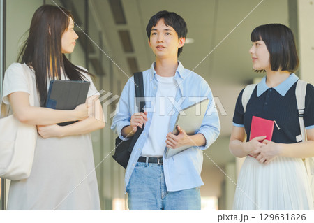 大学生イメージポートレート 大学生イメージポートレート 129631826