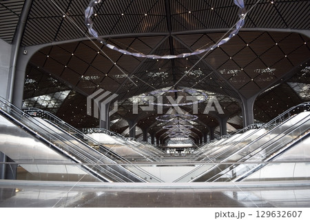 サウジアラビア ハラマイン高速鉄道の駅構内(アル・スレイマニヤ・ジッダ駅) 129632607