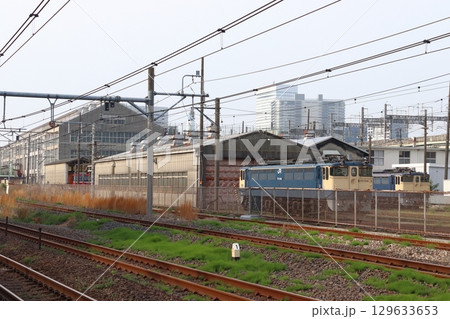 JR大宮工場にて保留中のEF65形1000番台・EH500形試作車両 129633653