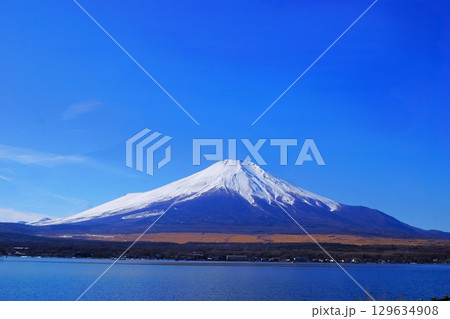 山中湖と富士山 山中湖と富士山 129634908