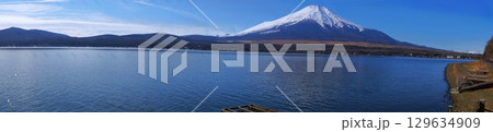山中湖と富士山 山中湖と富士山 129634909