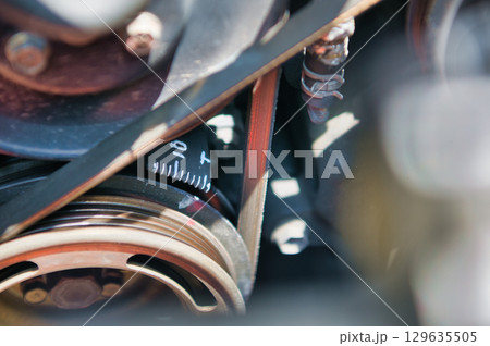 カムプーリーをクランク上死点に合わせた状態 129635505