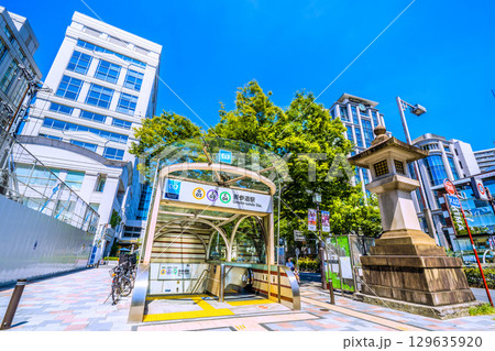 日本の東京都市景観 表参道交差点・表参道駅などを望む 129635920