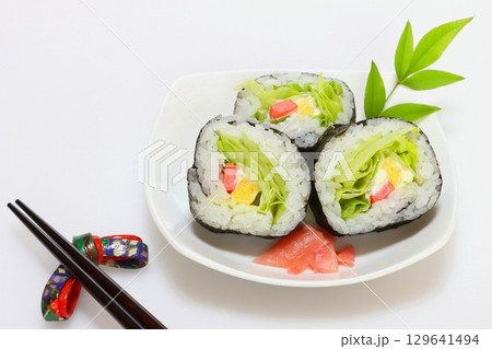 寿司（レタス巻き） 129641494