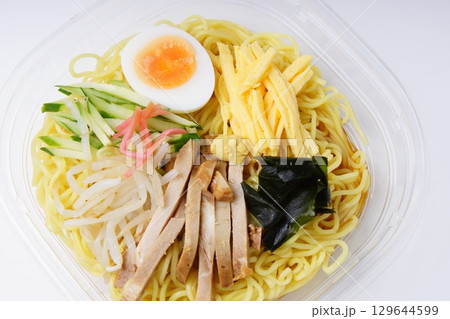 コンビニ冷やし中華 129644599
