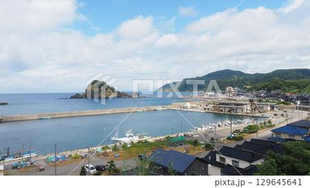 東北の江の島　由良海岸 129645641