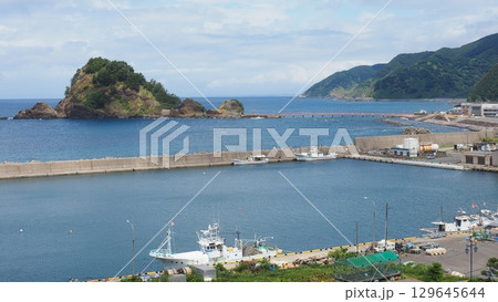 東北の江の島　由良海岸 129645644