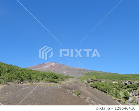 夏の富士山須走ルート、砂走り 夏の富士山須走ルート、砂走り 129646416