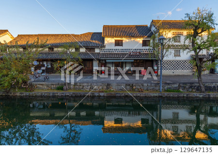 冬の岡山県倉敷市　倉敷美観地区 129647135