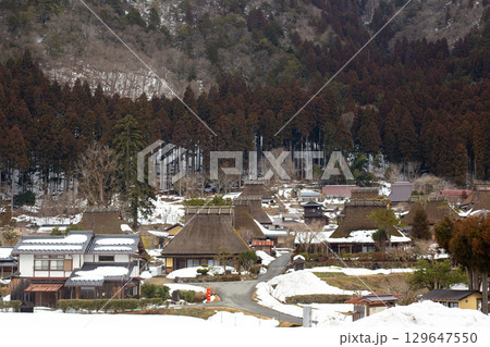 京都美山かやぶきの里雪景色 京都美山かやぶきの里雪景色 129647550